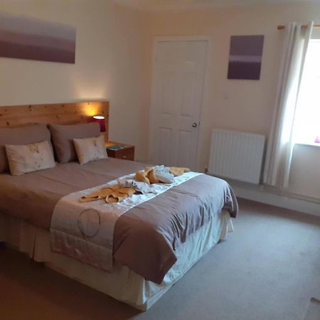 Hogwarts Bed And Continental Breakfast Villa Sheerness Rom bilde