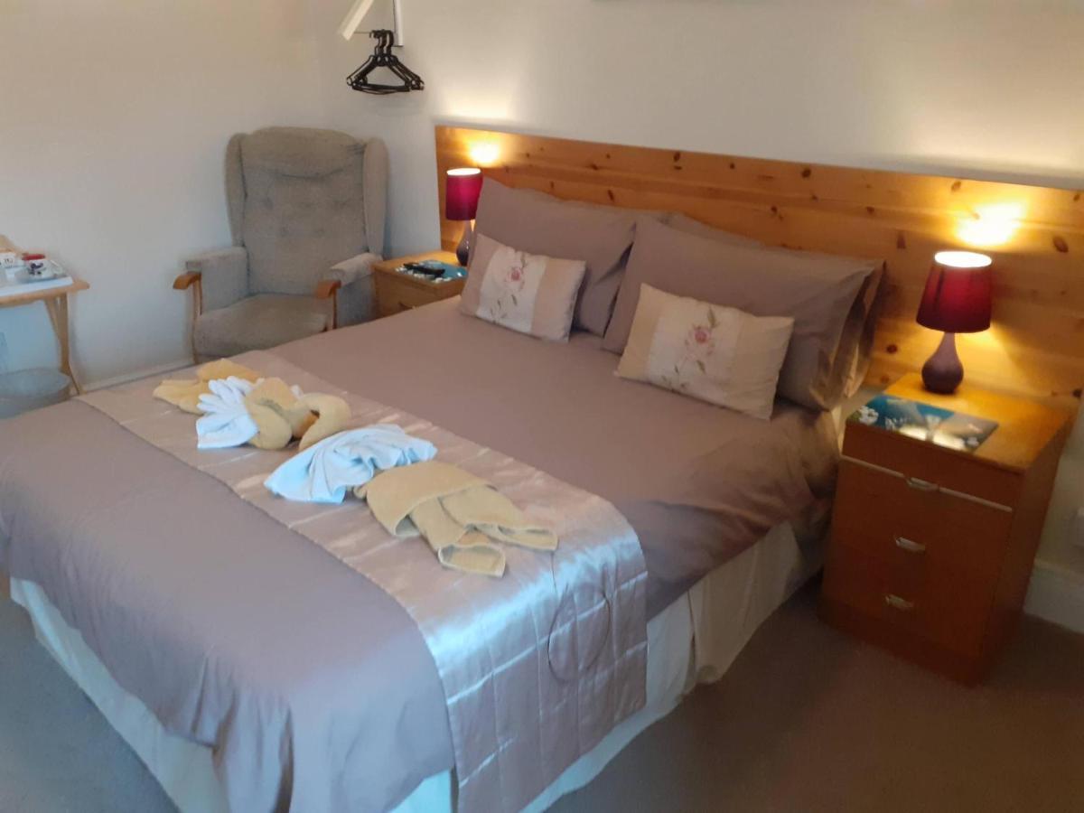 Hogwarts Bed And Continental Breakfast Villa Sheerness Rom bilde