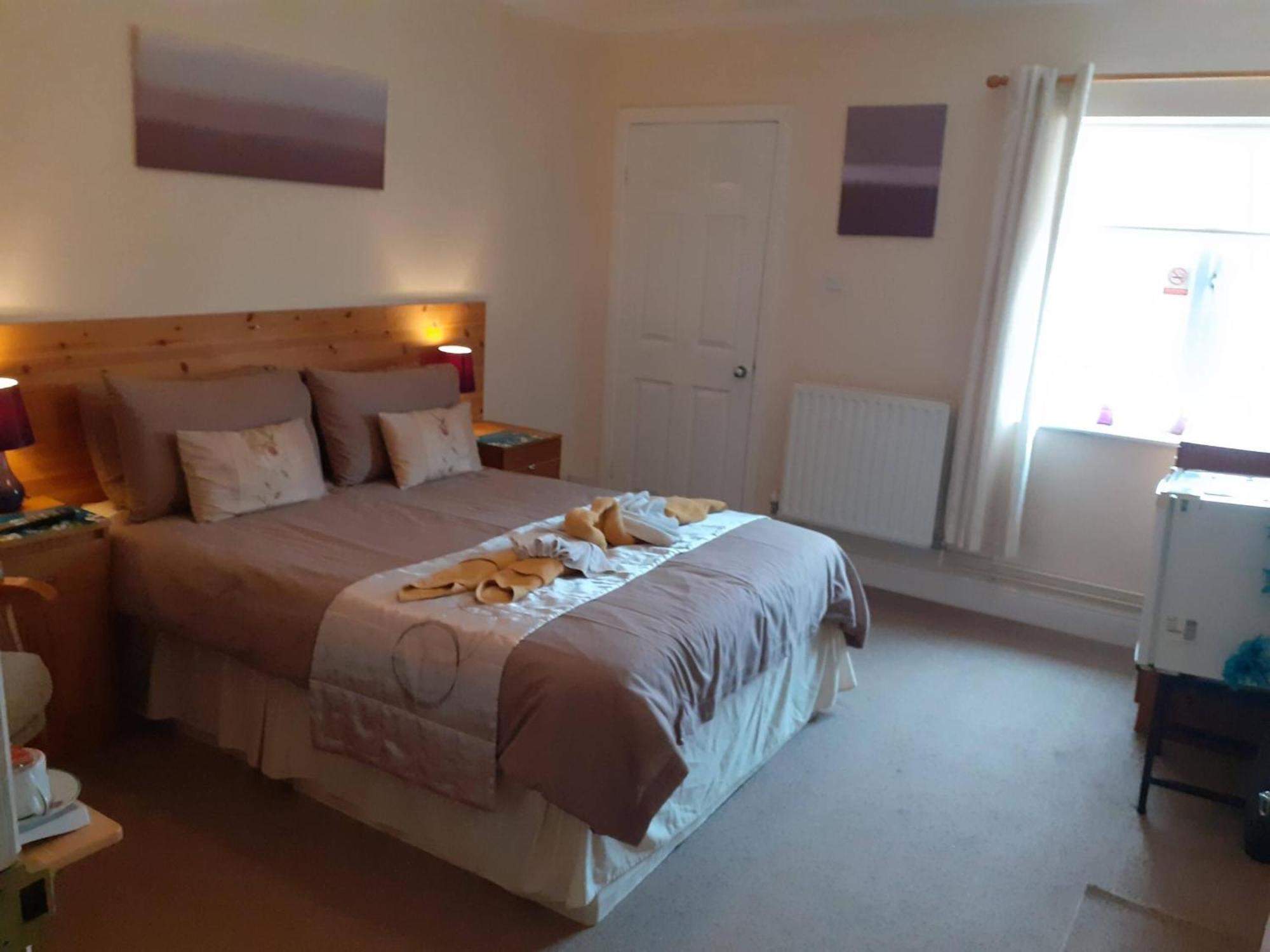 Hogwarts Bed And Continental Breakfast Villa Sheerness Rom bilde